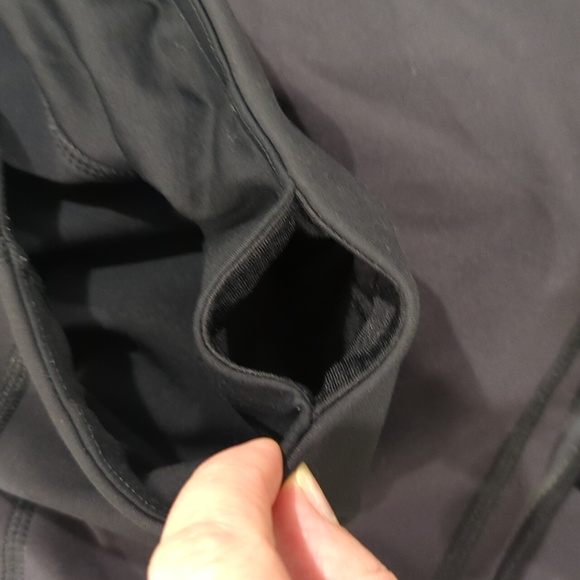 Lululemon Pace Rival Skirt in black, size 10 - Picture 10 of 10